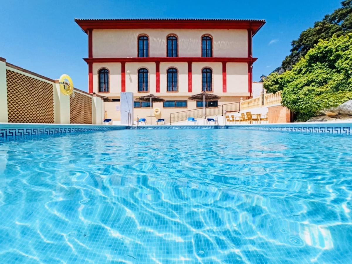 Hotel Sierra De Убрике Экстерьер фото
