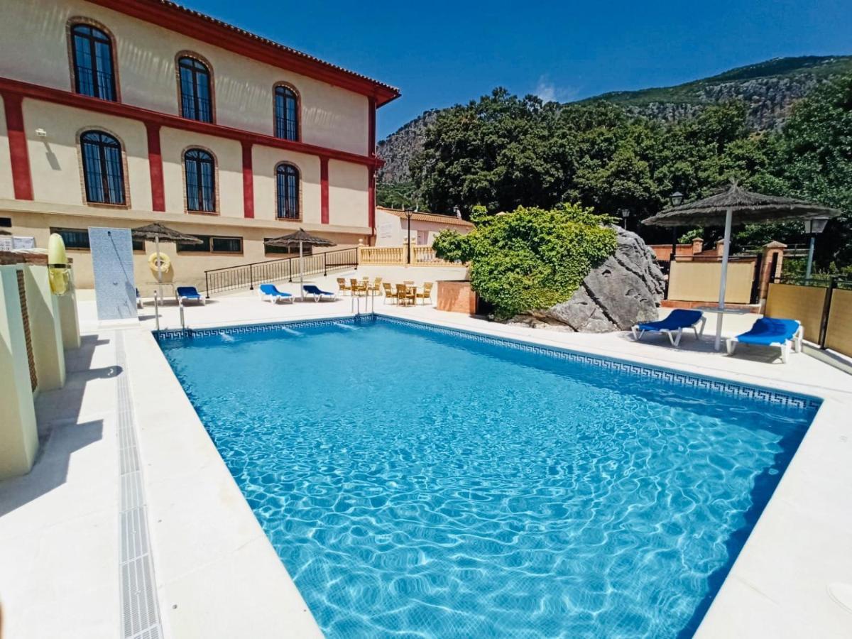 Hotel Sierra De Убрике Экстерьер фото
