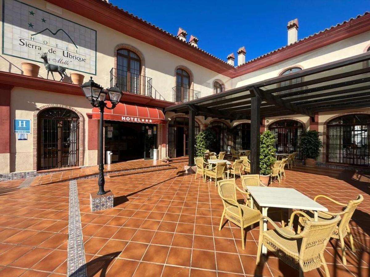 Hotel Sierra De Убрике Экстерьер фото