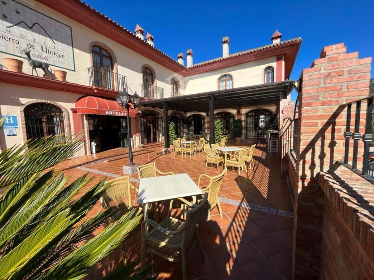 Hotel Sierra De Убрике Экстерьер фото