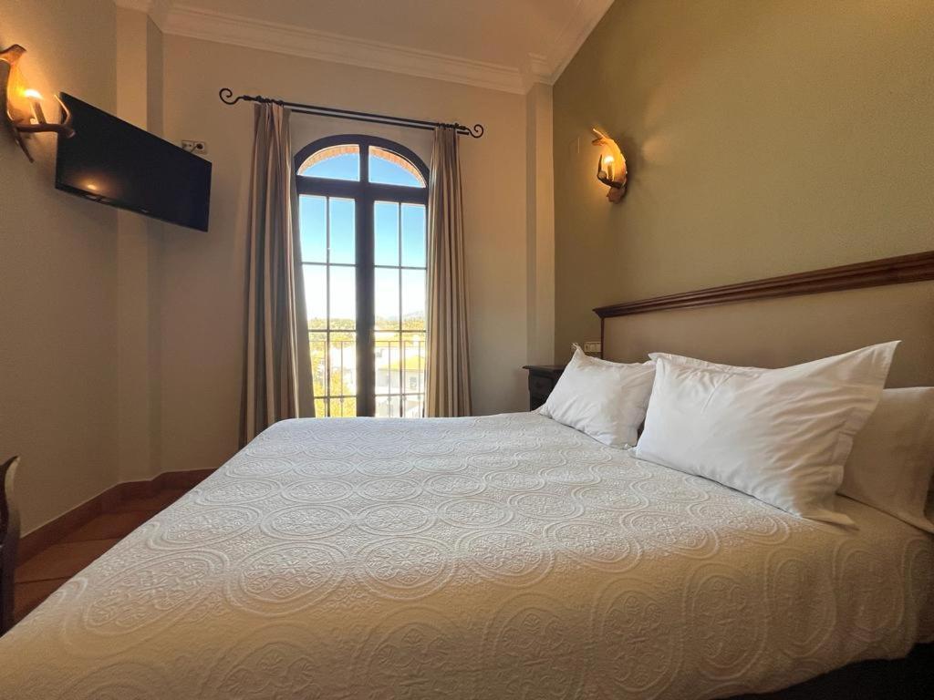 Hotel Sierra De Убрике Экстерьер фото