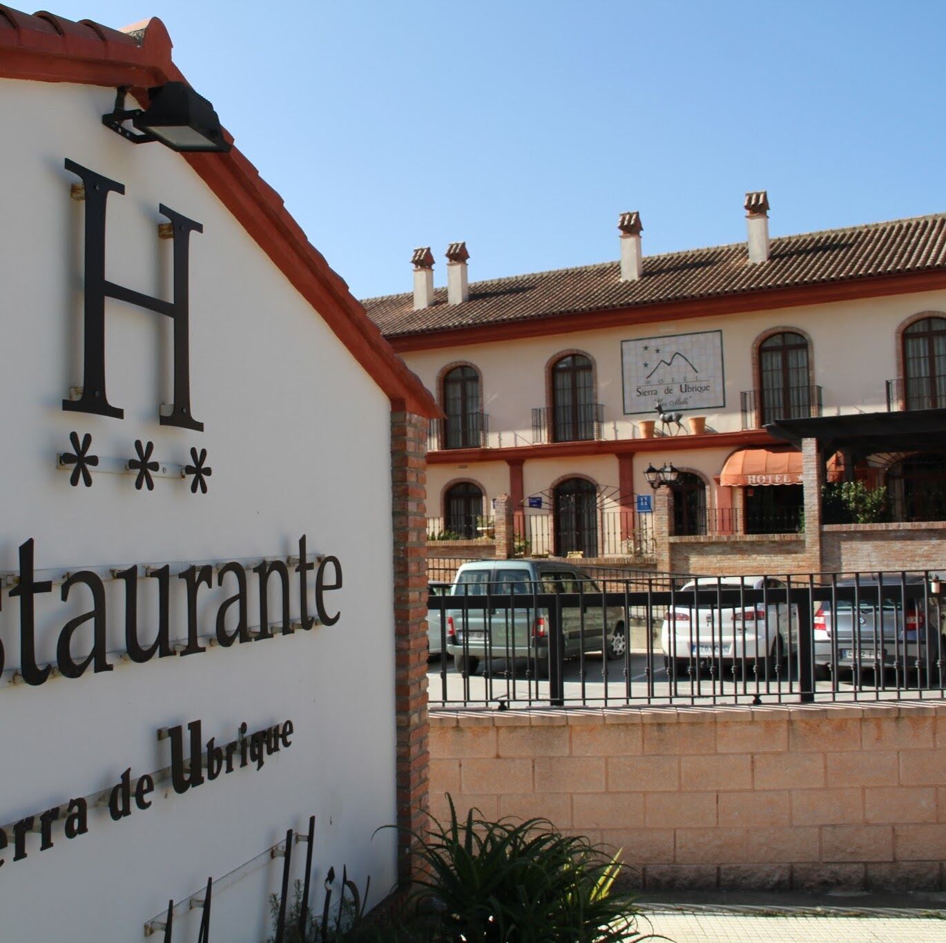 Hotel Sierra De Убрике Экстерьер фото